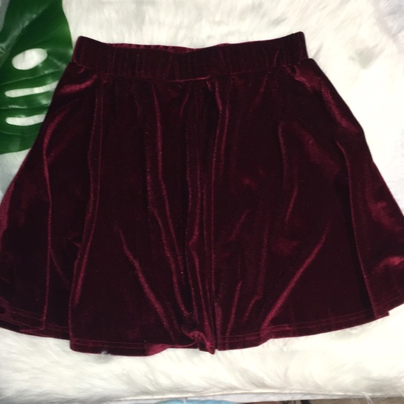 Velvet skater skirt - Picture 4 of 5